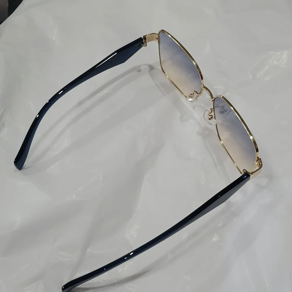 John Varvatos Square Frame Blue Gradient Lens Gold Rim Sunglasses‎ new